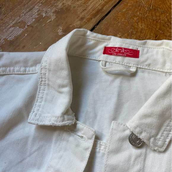 Cropped White Denim Jacket - Picture 4 of 6